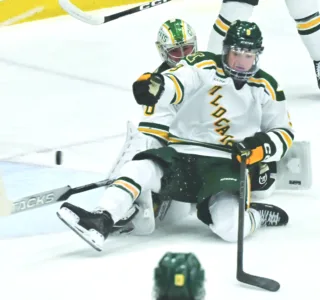 Wildcats’ pair earns CCHA top player honors